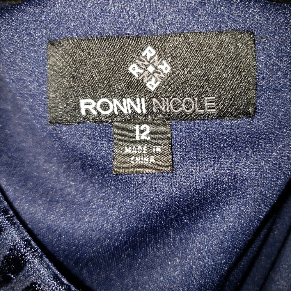 Ronni Nicole Navy Blue Dress - Picture 5 of 6